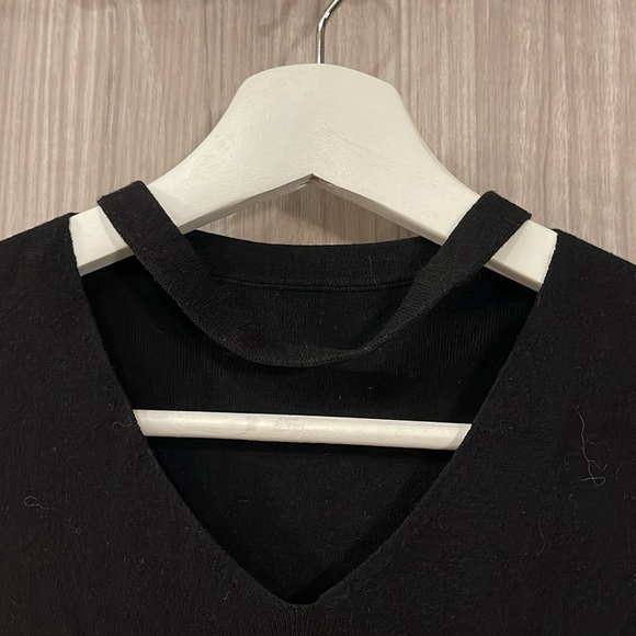 edition MO&CO black sweater with choker size XS - Picture 5 of 6